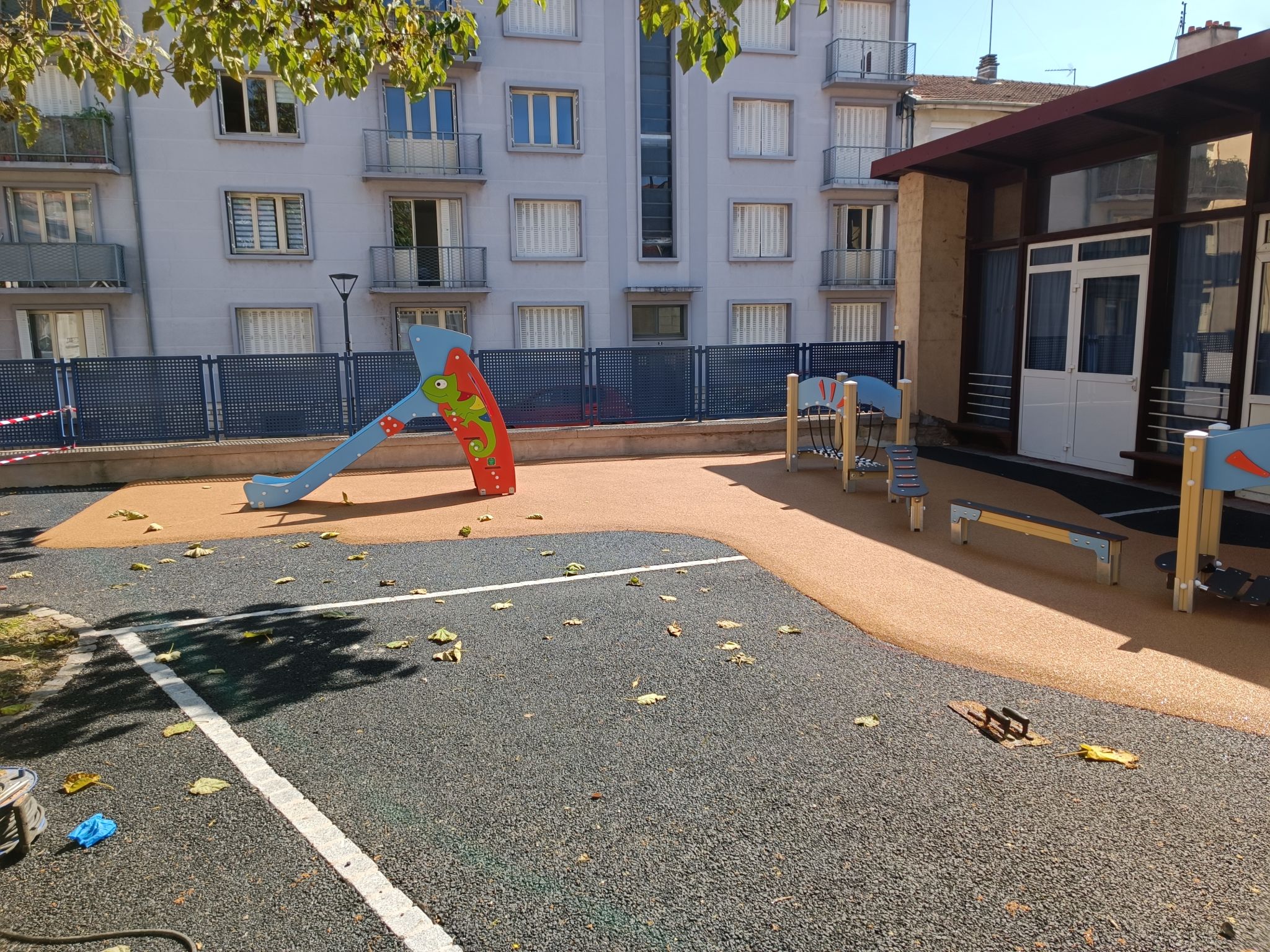 Panneau de liège mural écologique résistant à l'eau naturel durable  Montpellier RM10 - Histoire du Parquet